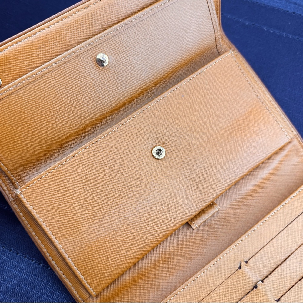 AUTHENTIC Louis Vuitton Mini Lin Sarah Wallet. Beige. - Picture 10 of 13
